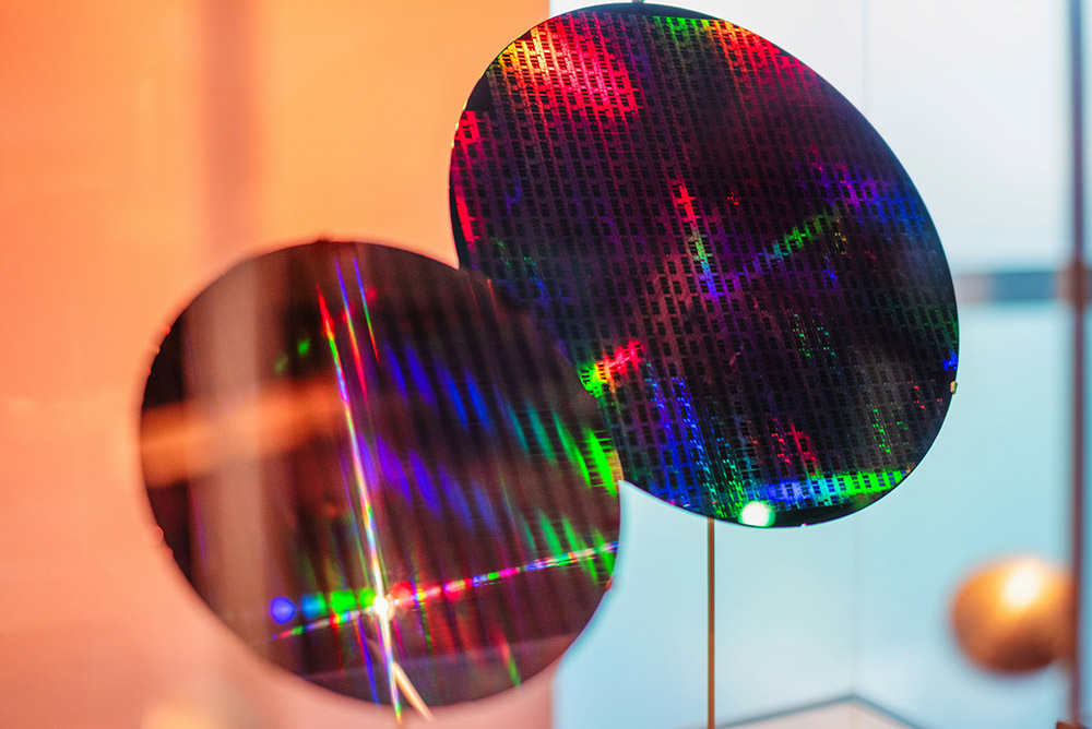 Lượng vận chuyển tấm bán dẫn silicon toàn cầu tăng 13,1% trong quý 1 năm 2026 do nhu cầu về trí tuệ nhân tạo vẫn mạnh mẽ.